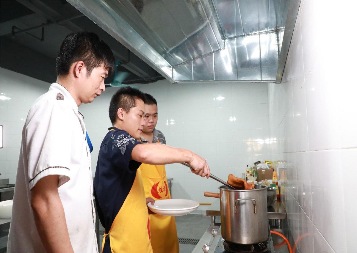 现卤现捞有哪些优势可以超越传统卤菜的？ - 知乎