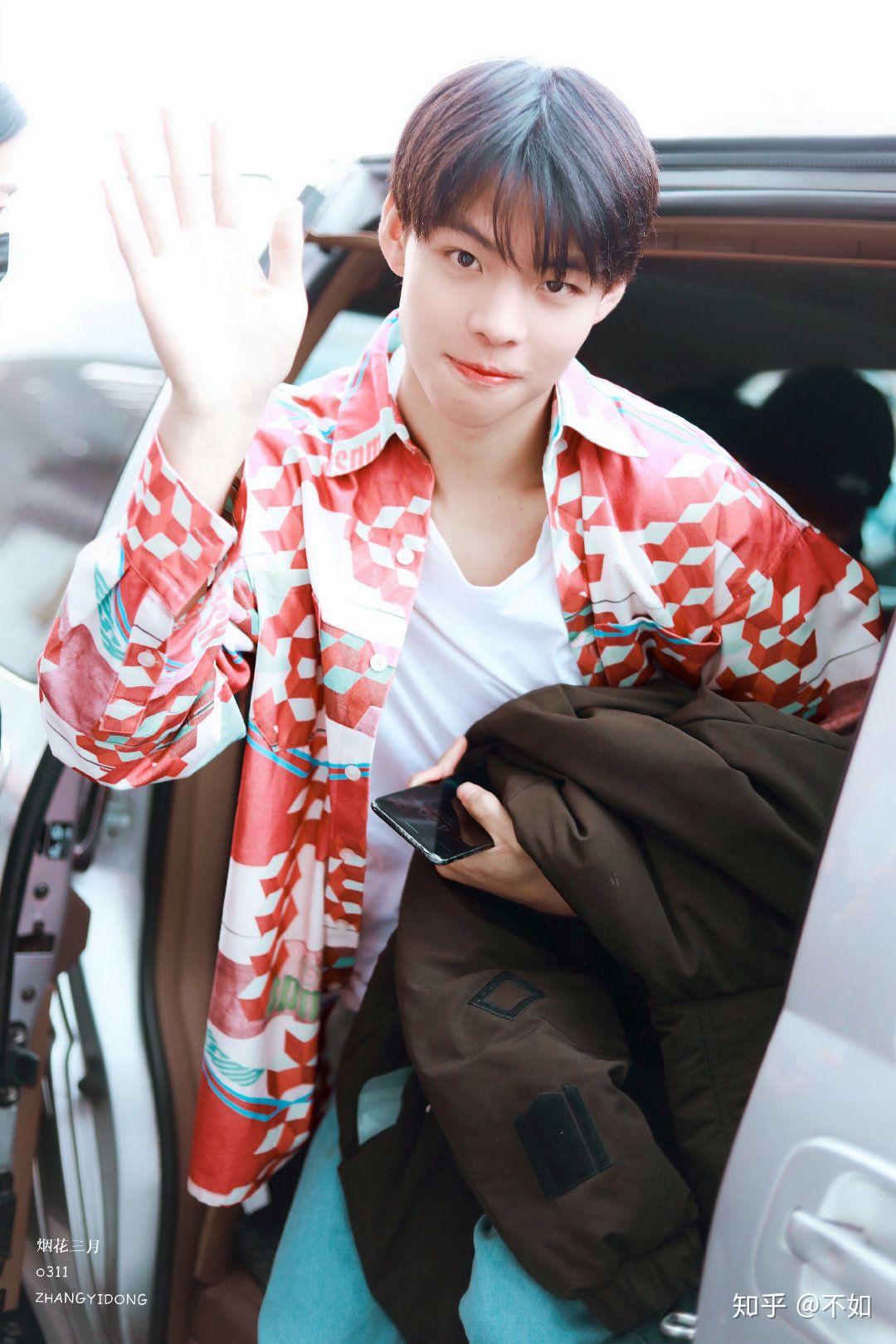 如何评价创造营2019的张艺东