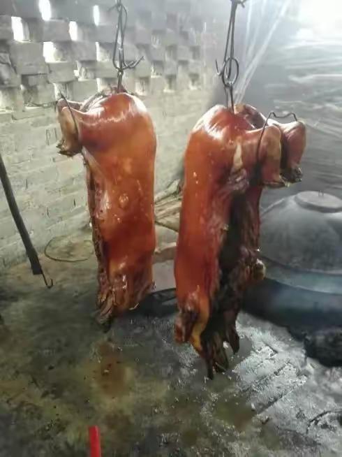 中国最隆重的节日重阳广东人拜山喝酒吃烧猪,整个广东烧猪卖断货 - 知乎