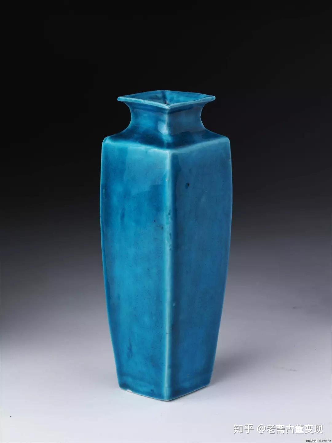 中国　明時代　孔雀藍釉壺　アンティーク　送料込み250503 A turquoise-glazed vase Qing dynasty, 18th century | 清十八