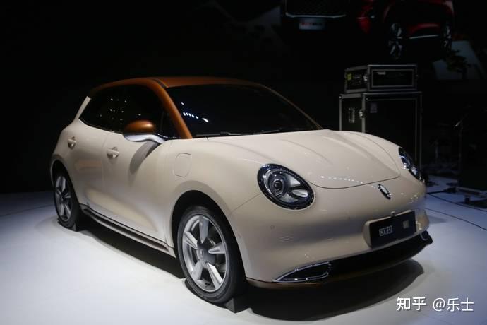 刚毕业推荐一款适合女生开的小车