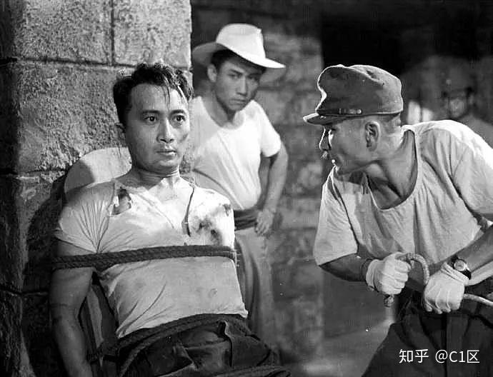 地下党被捕被拷打为什么不编一些假情报