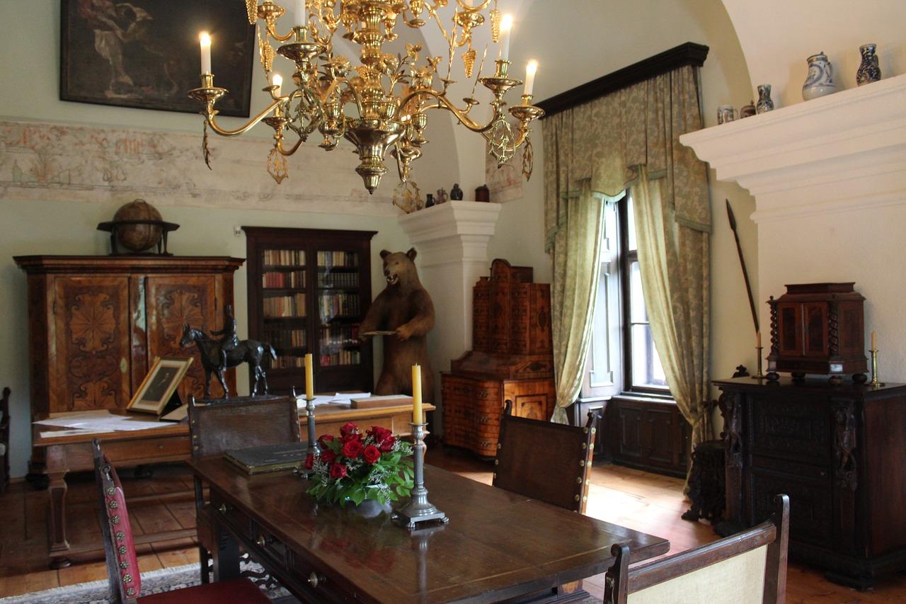 如何给水景增添色彩