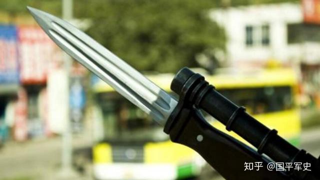 现代枪械为何还装有刺刀 - 知乎