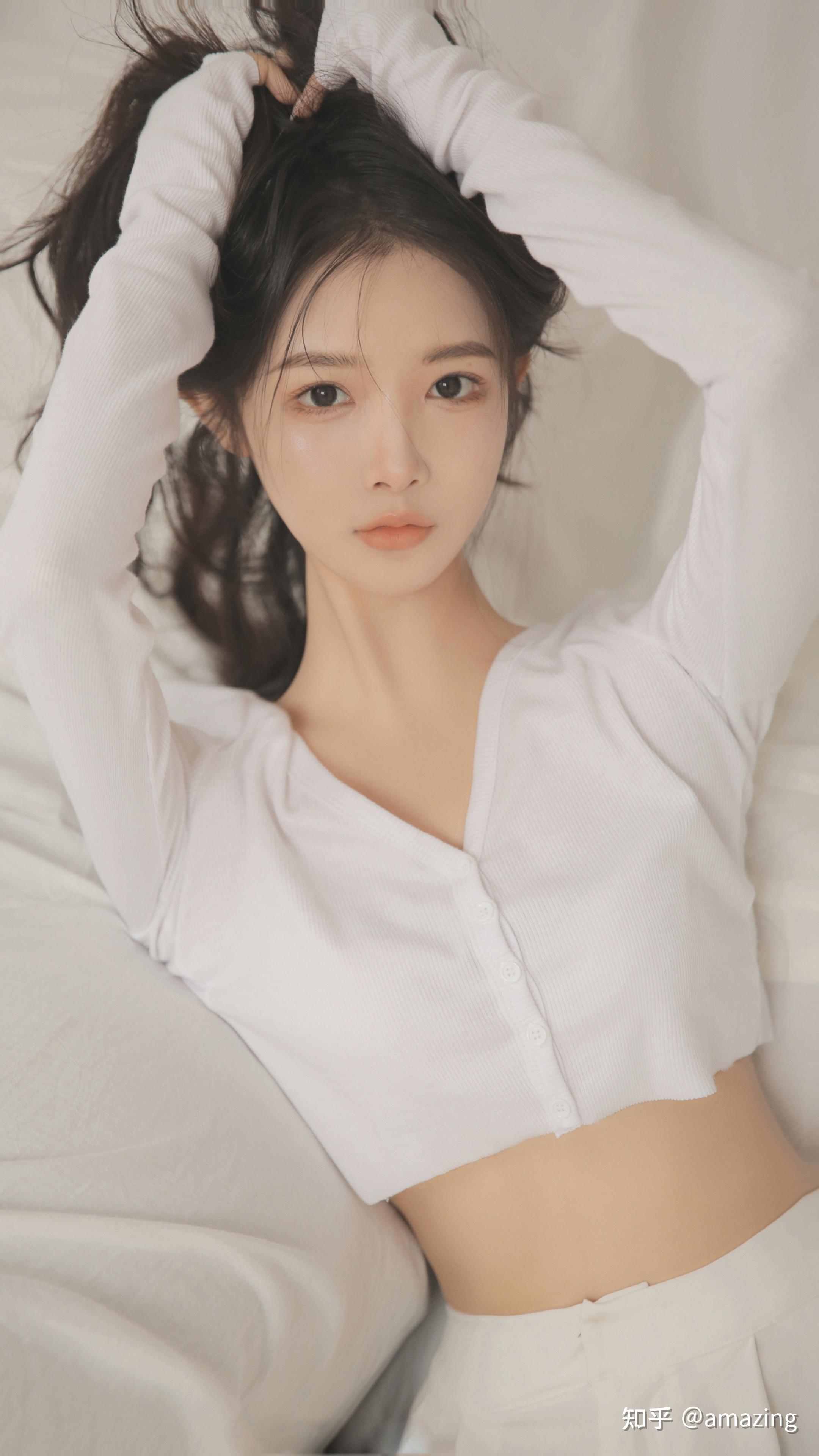 有哪些又欲又纯的美女手机壁纸?