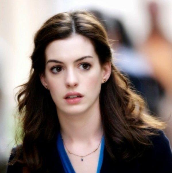 有没有可以做头像的安妮海瑟薇的照片