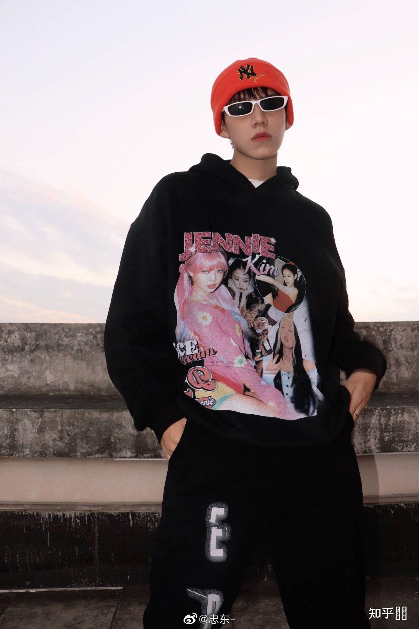 怎么看待姜峰居然是1这就是传说中的女装攻吗