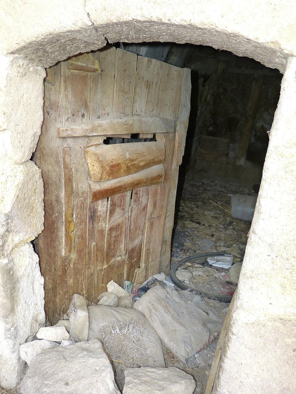 4. 安全门价格区间