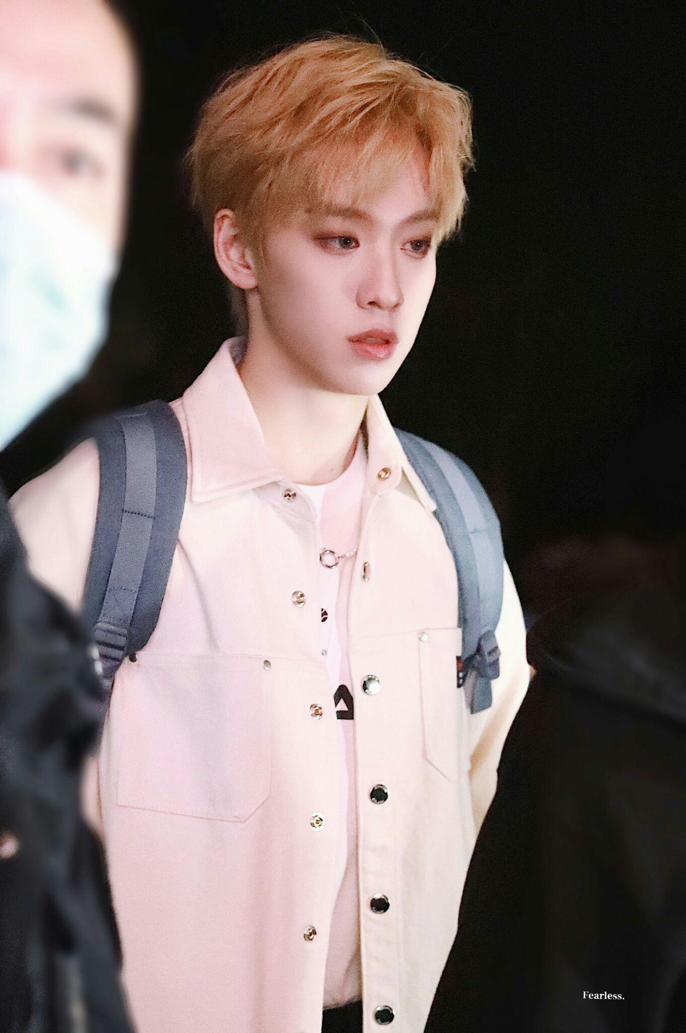 有哪些帅到爆炸的余景天照片图片壁纸