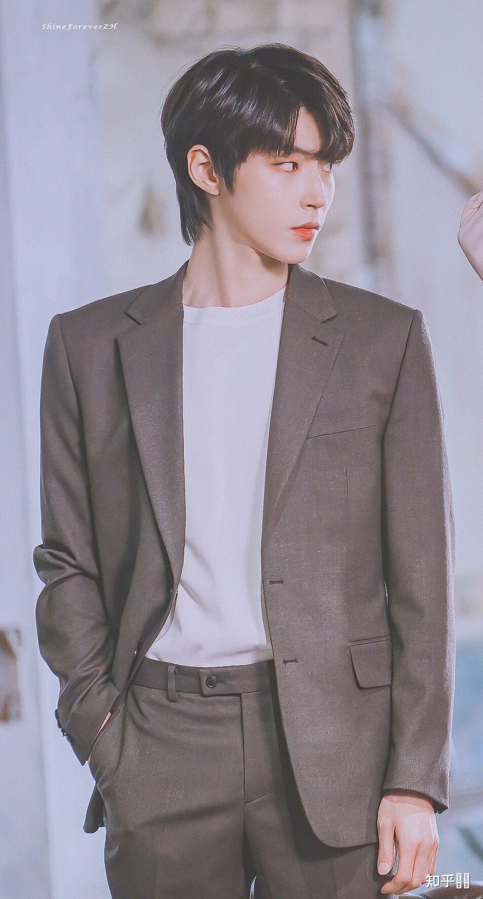 黄寅烨长的真的比车银优要好看吗? - 知乎