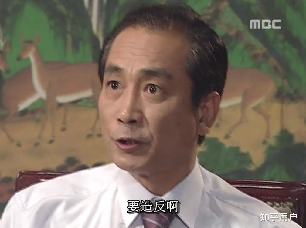 ado(日本歌手)长什么样子呀?