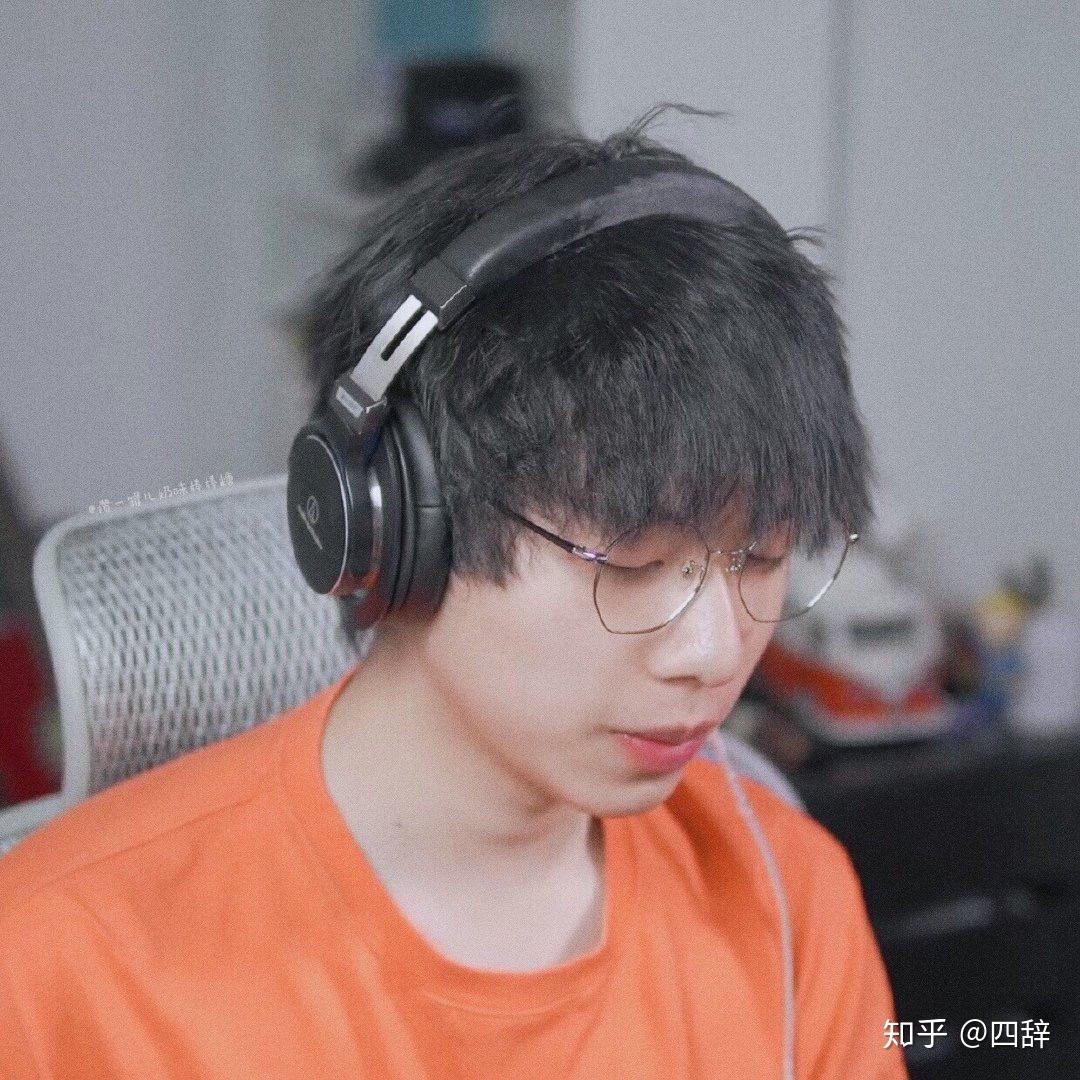 b站的up主中国boy是不是越来越帅了