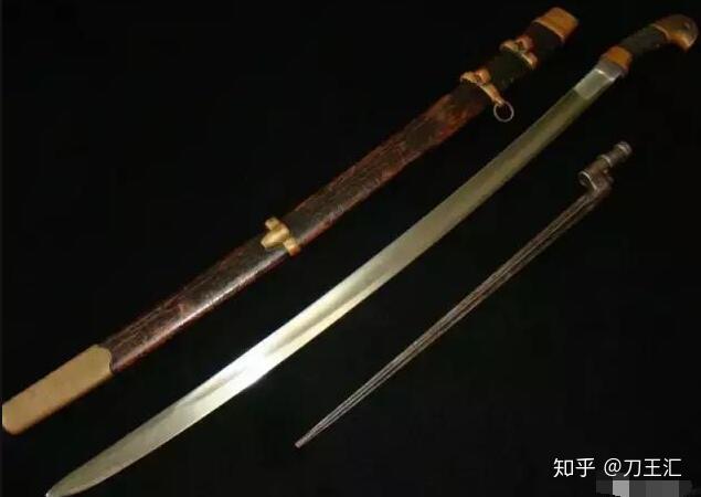 精鋭ヨーロッパの長刀 古兵器 武具 冷兵器 刀装具 指揮刀 手鍛造打 鋼刀 精鋭ヨーロッパの長刀 古兵器 武具 冷兵器 刀装具 指揮刀 手鍛造
