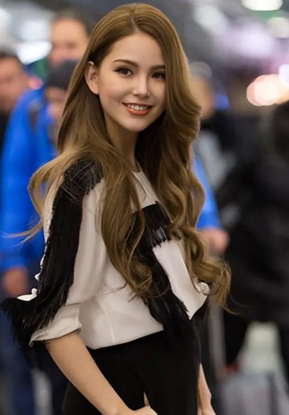 为什么周杰伦娶的是昆凌而不是侯佩岑或者蔡依林?