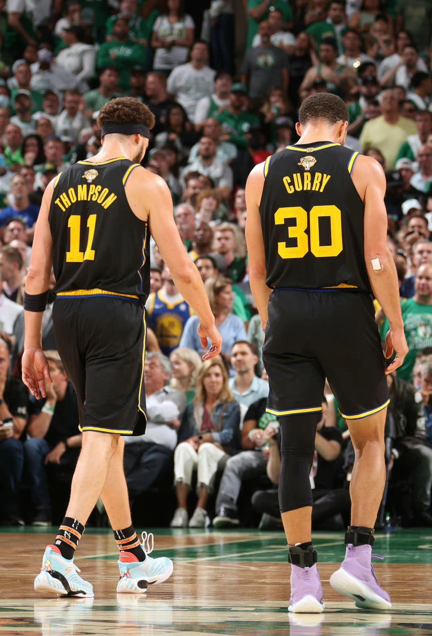 有没有水花兄弟的特帅图片分享一下? - 知乎