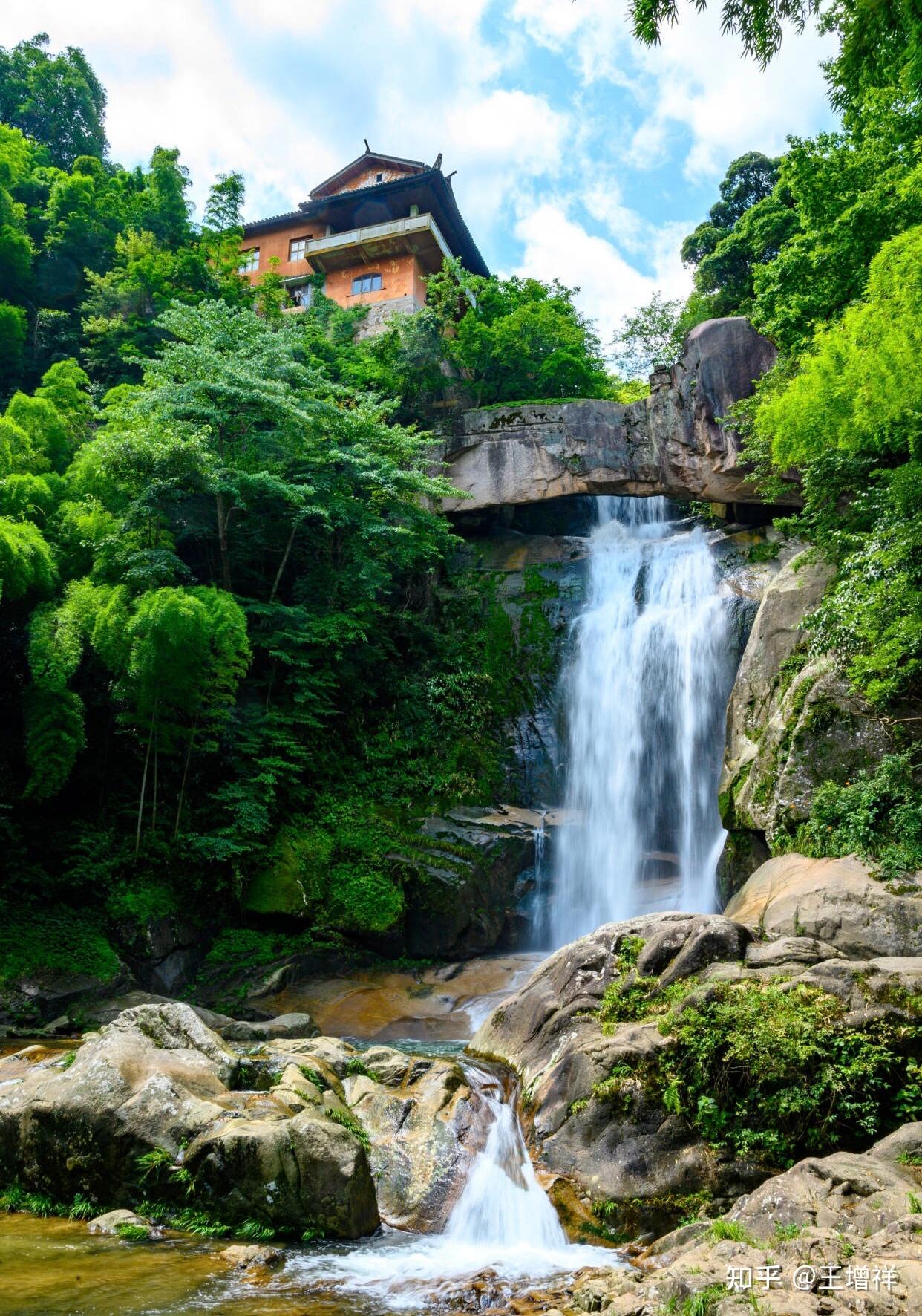 石梁飞瀑景区有哪些适合拍照的景点?