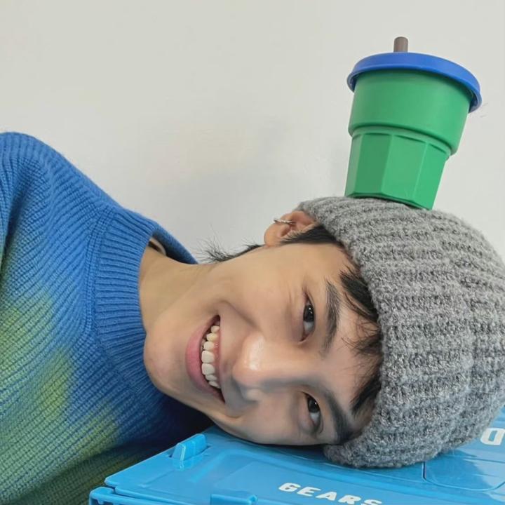 头像爱笑的男生一定都很温柔吧