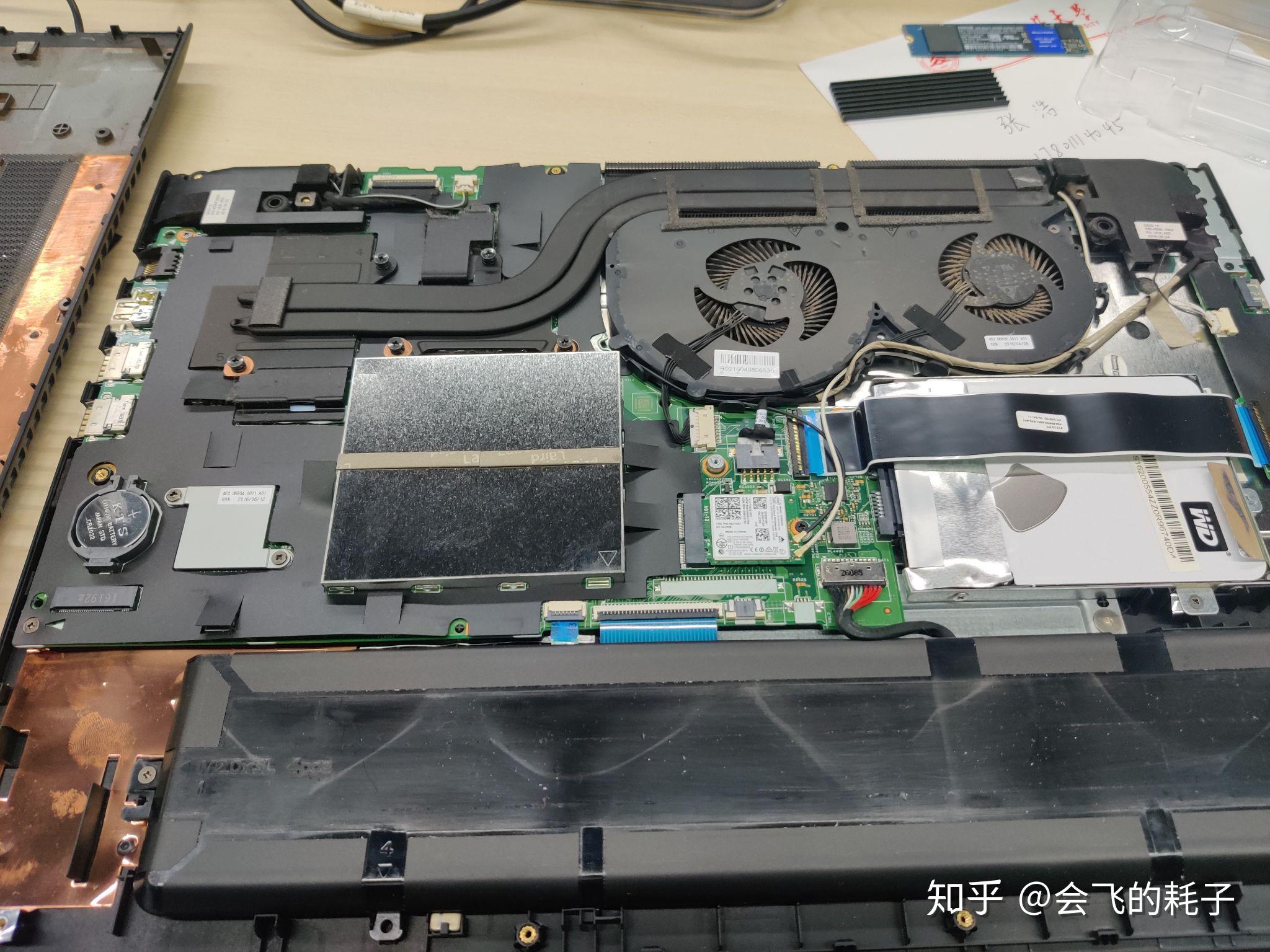 联想小新700可以同时加机械硬盘和固态硬盘吗