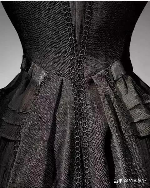 黑色系优雅:19世纪的欧洲丧服时尚 - 知乎