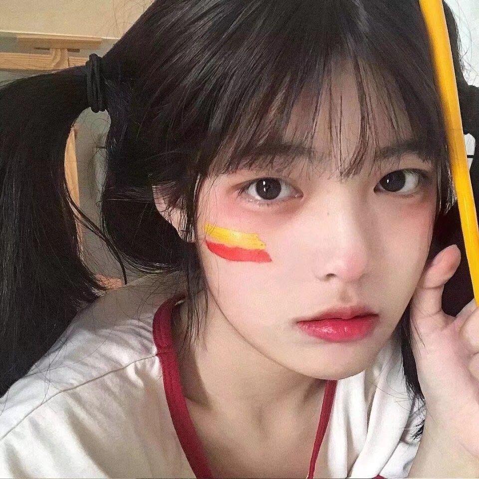 有哪些男生可以用的女生头像? - 知乎