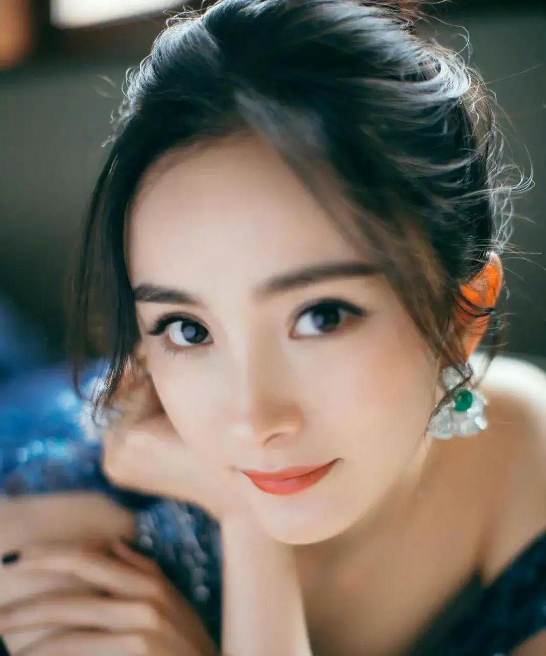 单从颜值来看赵丽颖和杨幂谁更好看