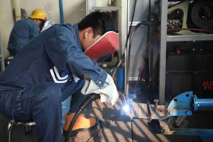 熔焊、压焊和钎焊——三类焊接带你全面了解焊接工艺 - 知乎