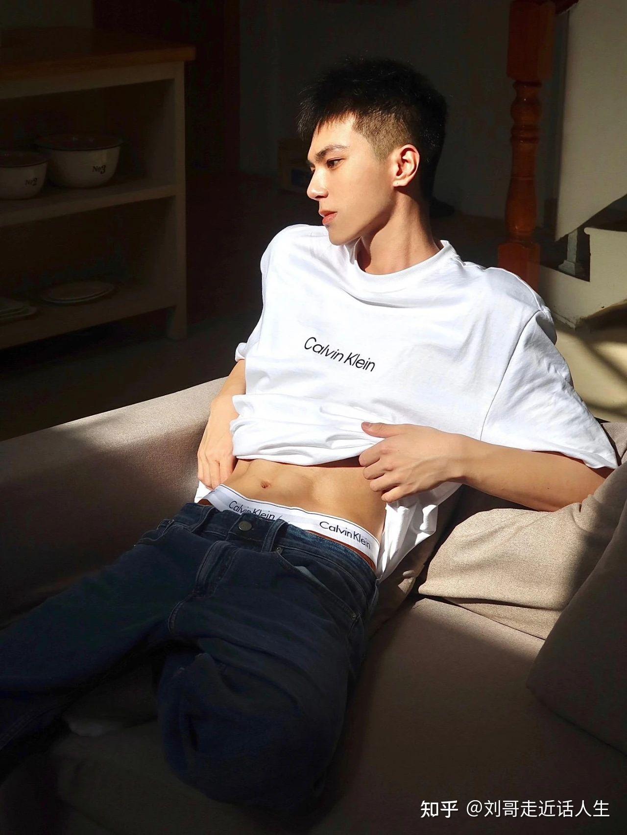 你是如何看待ck的新模特的? - 知乎