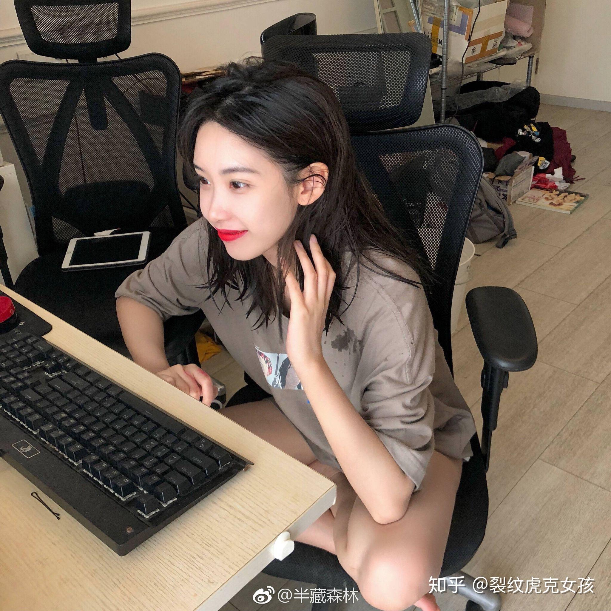 半藏森林是否能令男人神魂颠倒?如果能,靠的是什么本事? - 知乎