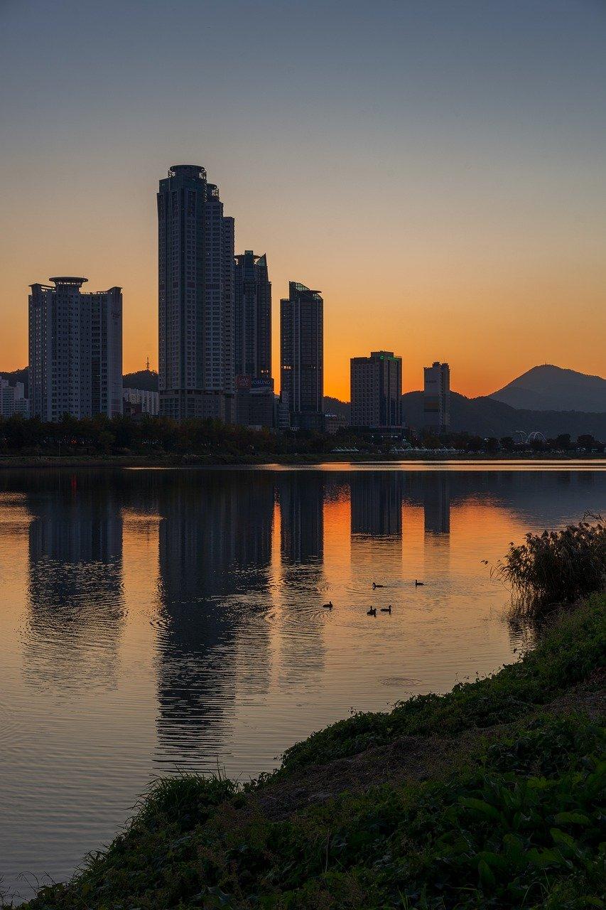 4. 润城房价走势