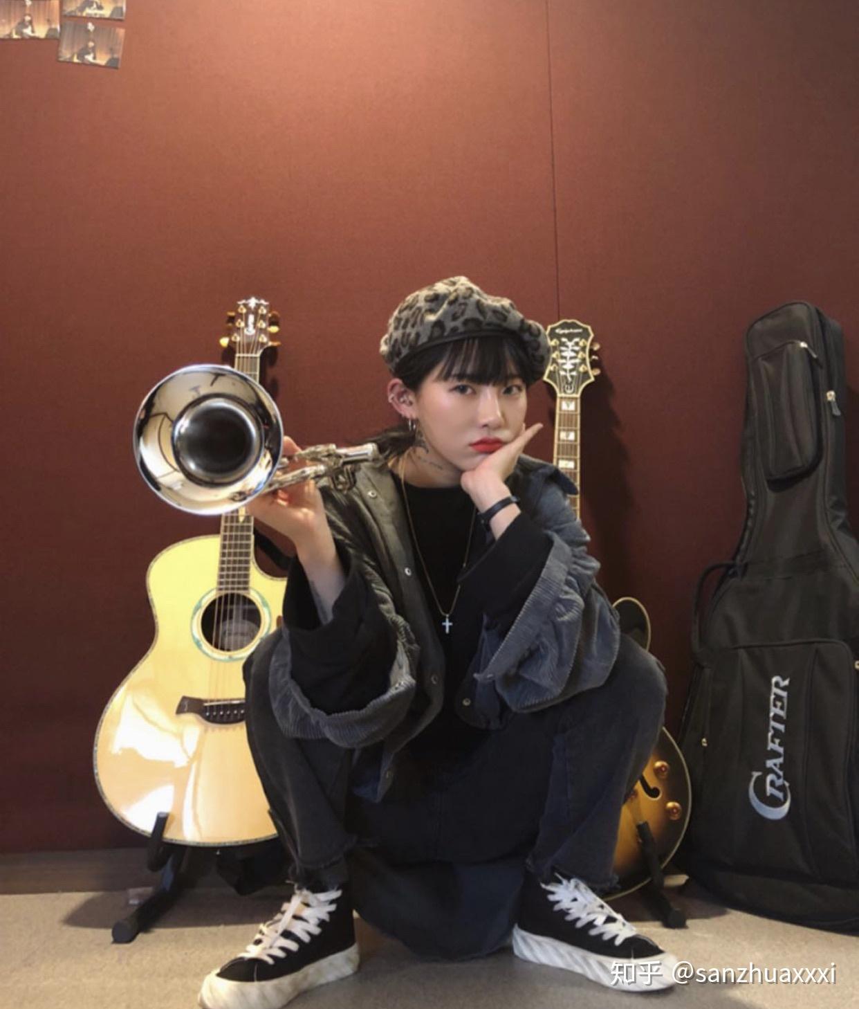 如何评价韩国歌手leebada