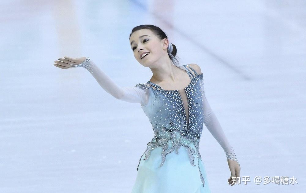 你觉得花样滑冰中最好看的一套服装(考斯滕)是什么? - 知乎