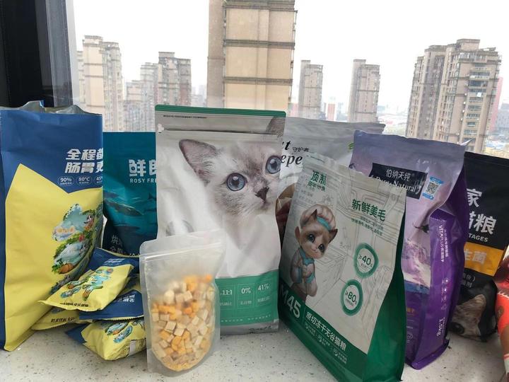 有鱼网易严选原本诚实一口小仙肉顶制猫粮这几款猫粮买哪款好？猫粮推荐