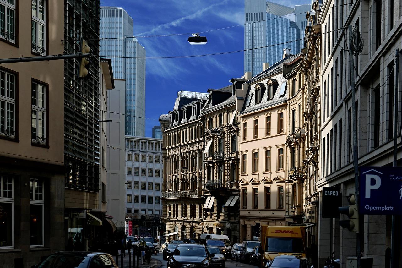 3. 周边公交便利