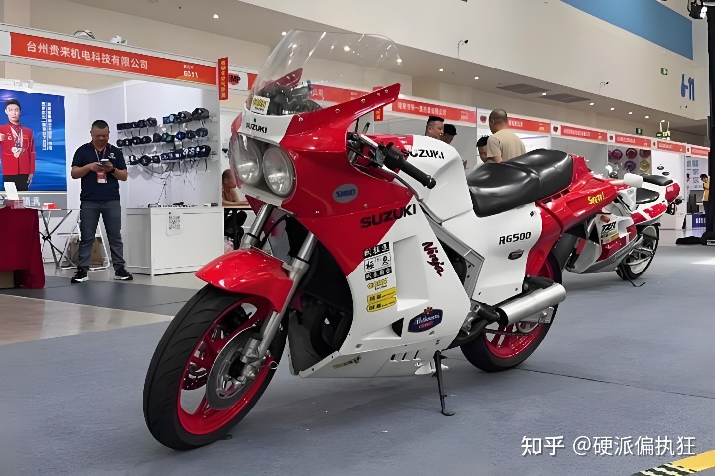 本田CG125:摩托车界的“AK47”,刻进两广生活的国民神车