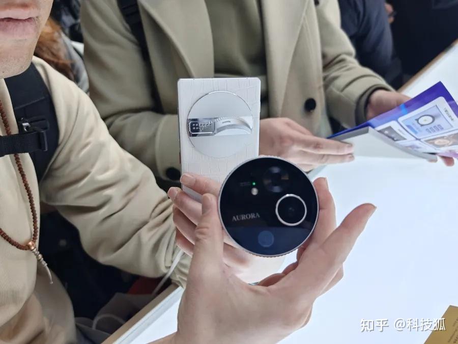 13000mAh !今年发布这些 “ 模块化 ” 手机,一个比一个牛