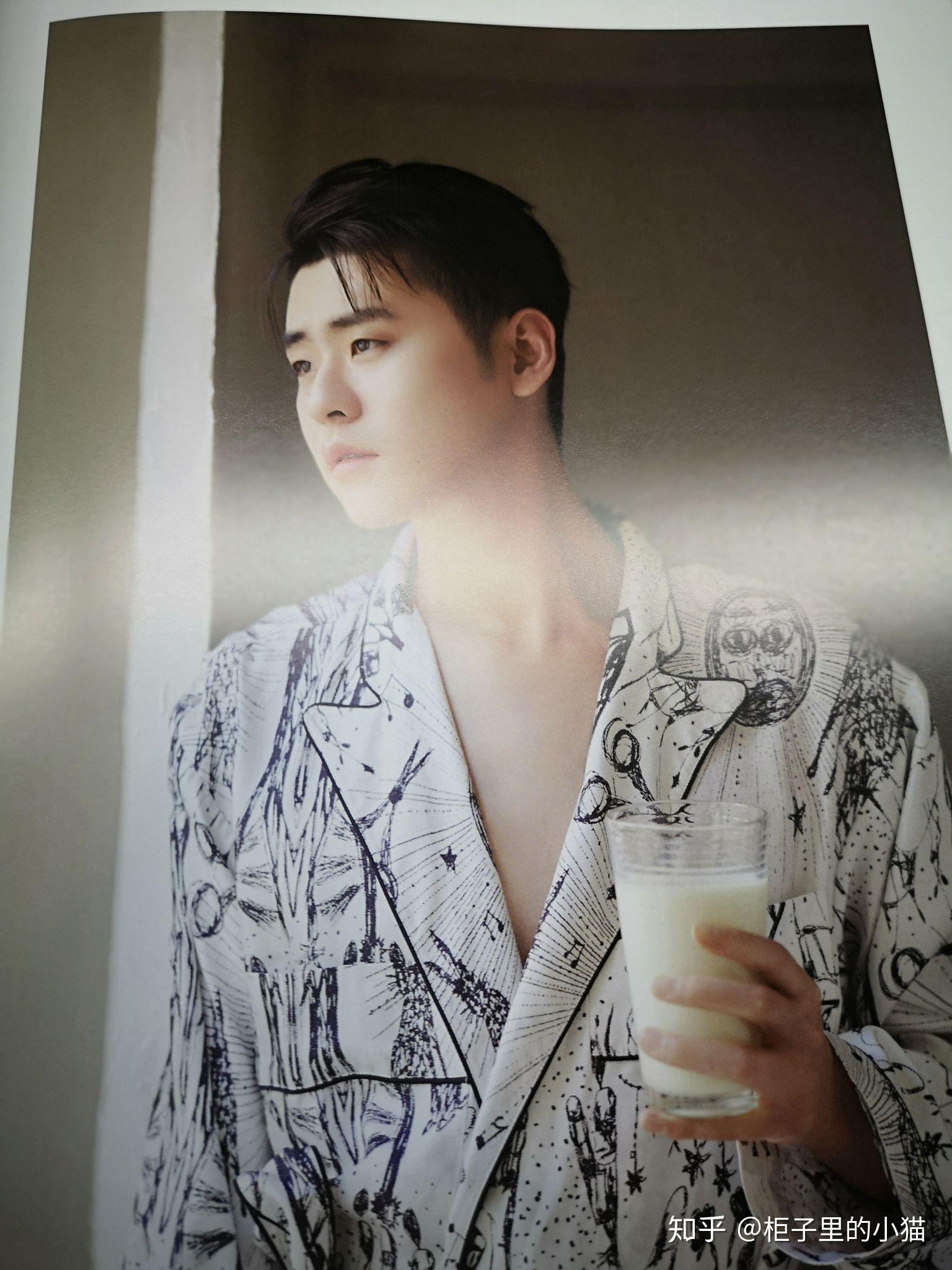 张云雷第一本个人写真重塑你最喜欢哪一组看了重塑电子刊里对张云雷的