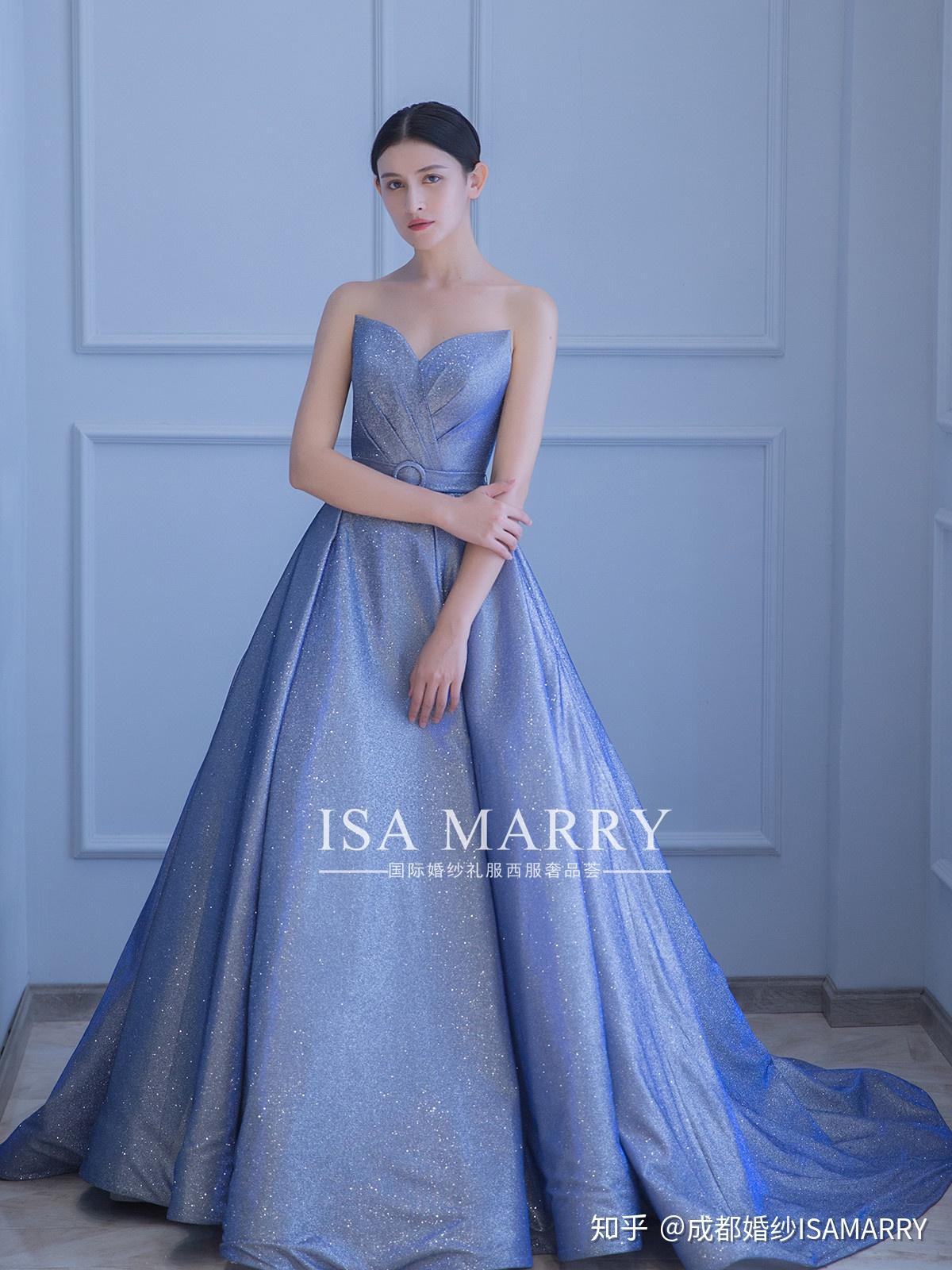 哪里有可以走红毯和参加晚宴穿的长款高档礼服出租?