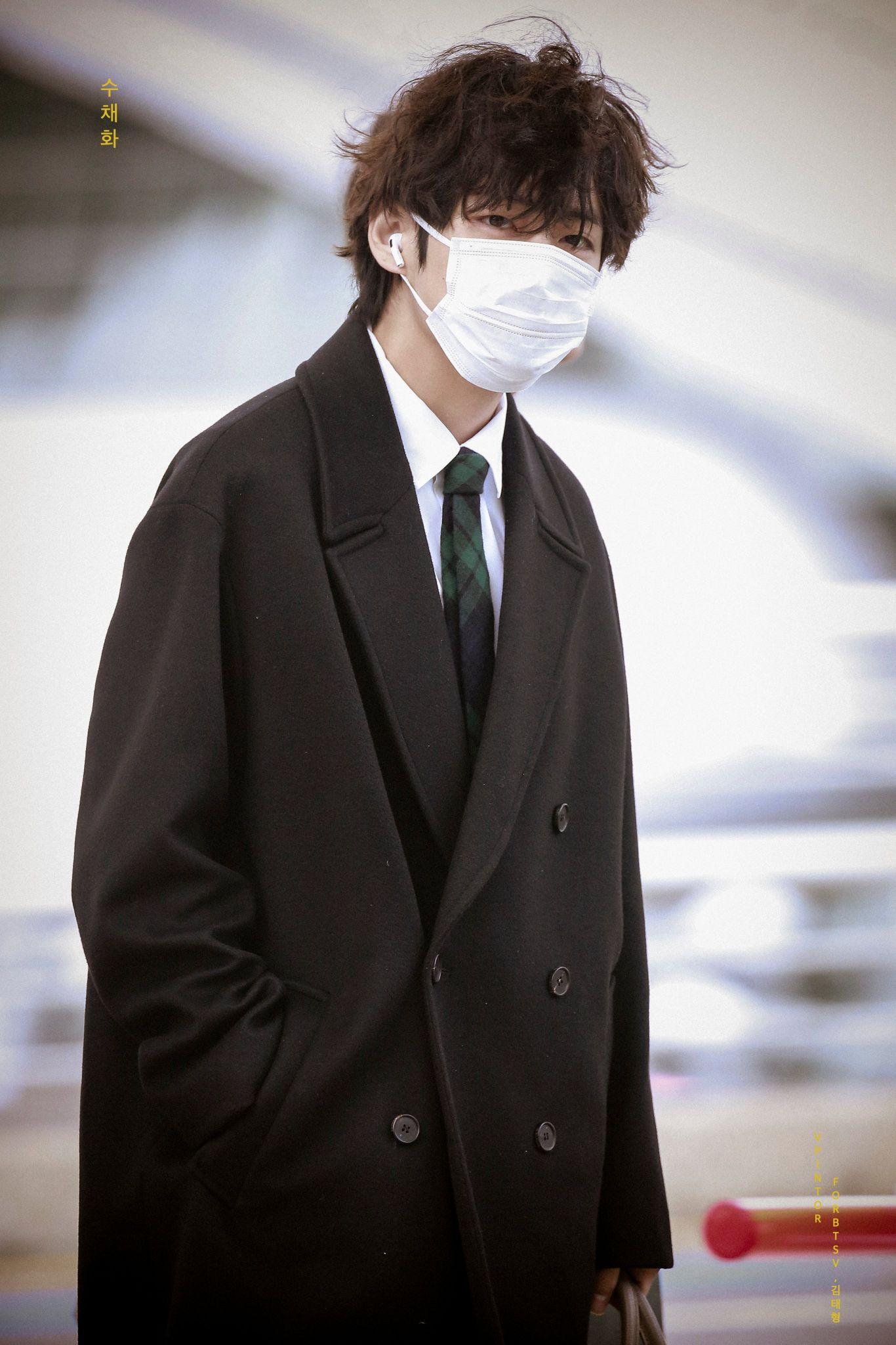 超级喜欢黑发金泰亨,大家可以分享一些没有水印的图片吗?收藏?