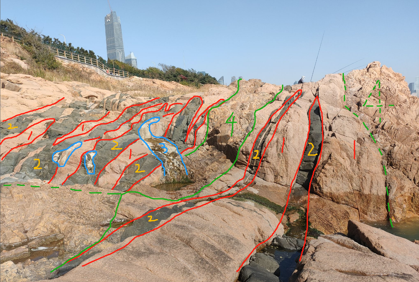 侵入岩 还是地质活动造成的? - 知乎