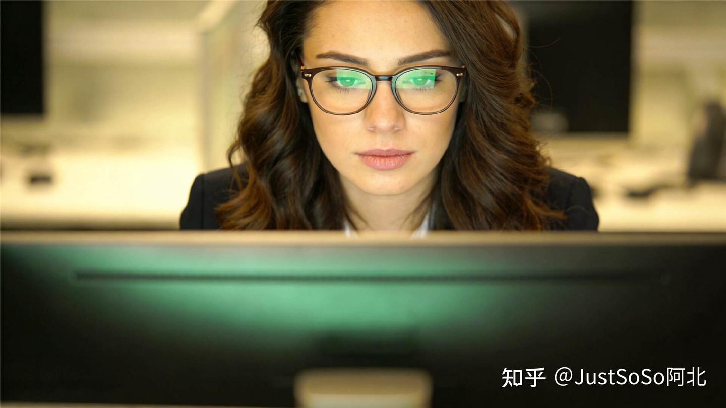 屏幕发黄=护眼?谬论!深扒护眼逻辑,强推N款护眼显示器