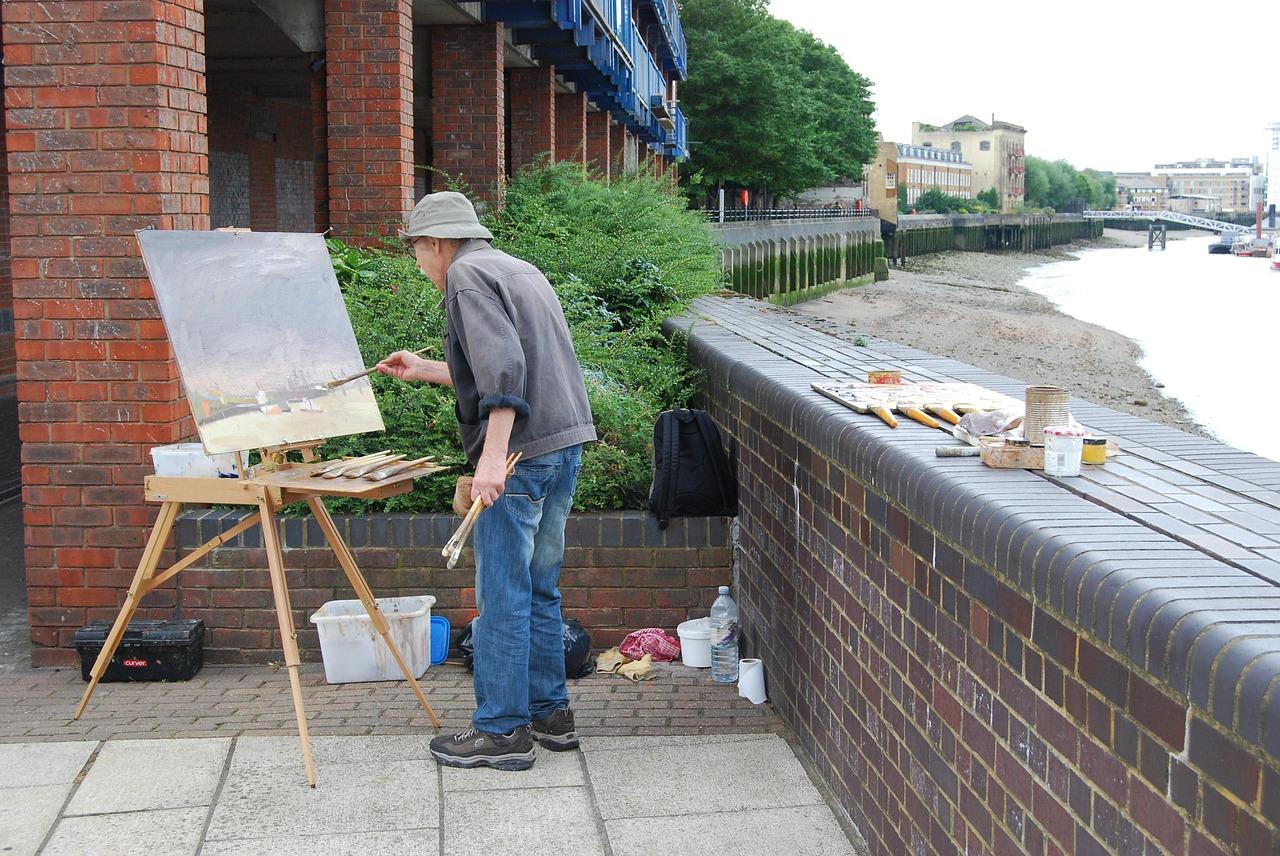 户外墙壁画用什么颜料