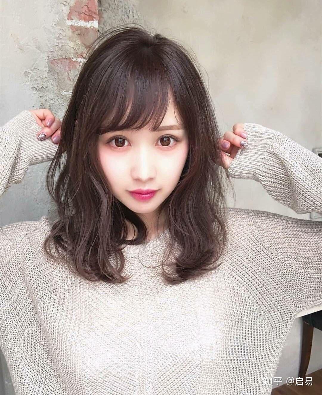 中庭长鼻子大眼距宽该留什么发型?适不适合留刘海呢?