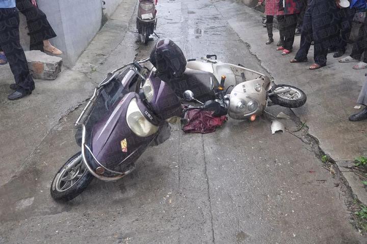 交通事故行政复议申请书模板