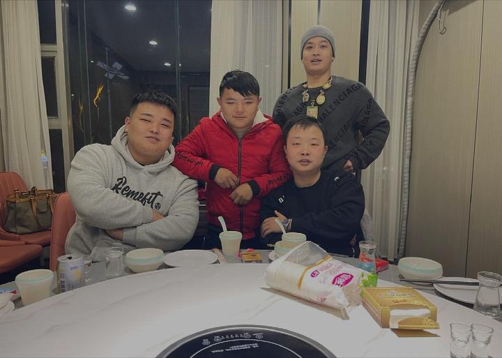 新的DISS!开火贝贝、姜云升的Rapper,这次将枪口对准曹万江、方仔 - 知乎