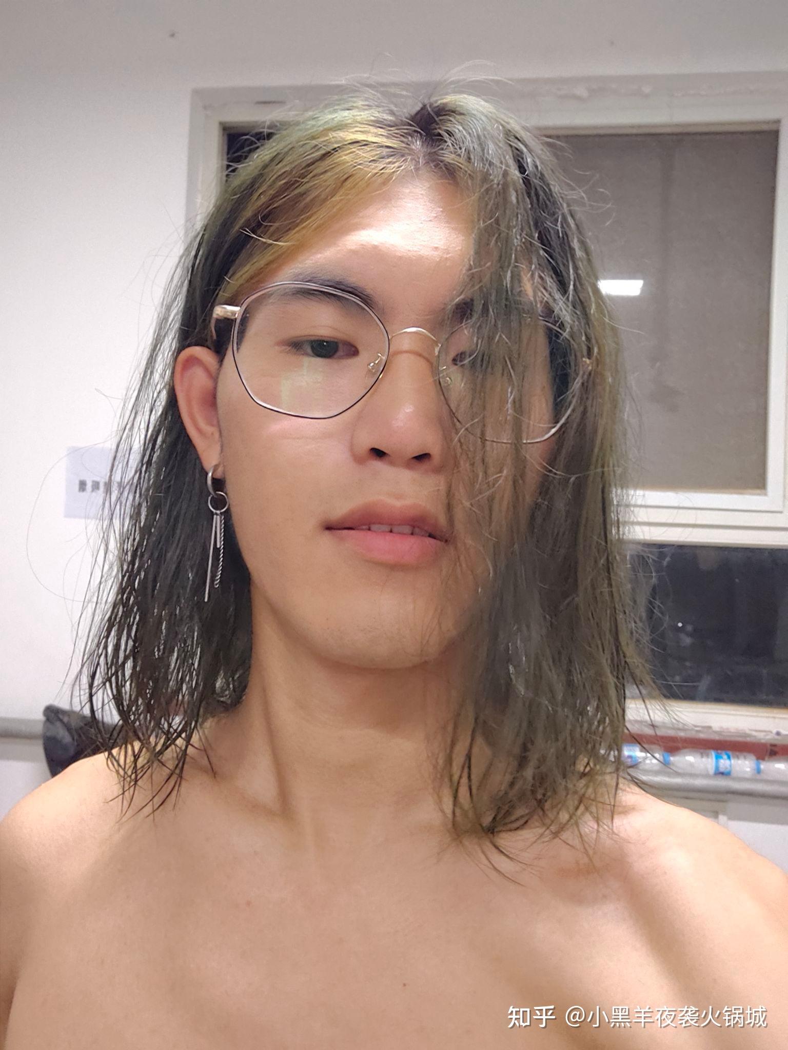 男生长得丑还留长发是什么体验?