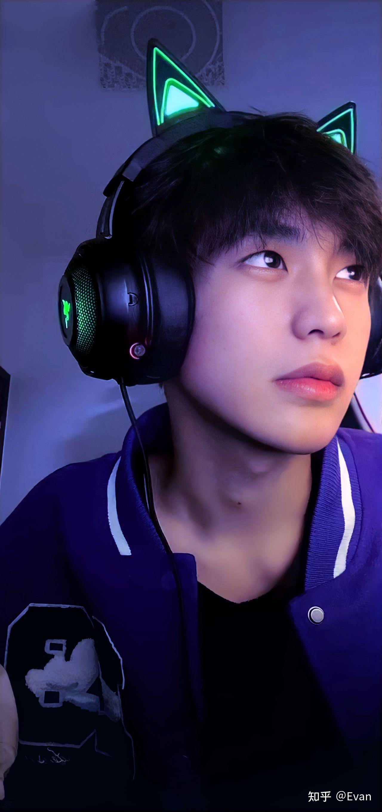 余庆伟为什么会火? - 知乎