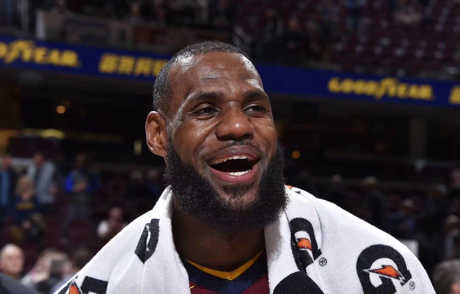 有没有勒布朗詹姆斯的高清头像或者壁纸帅一些的