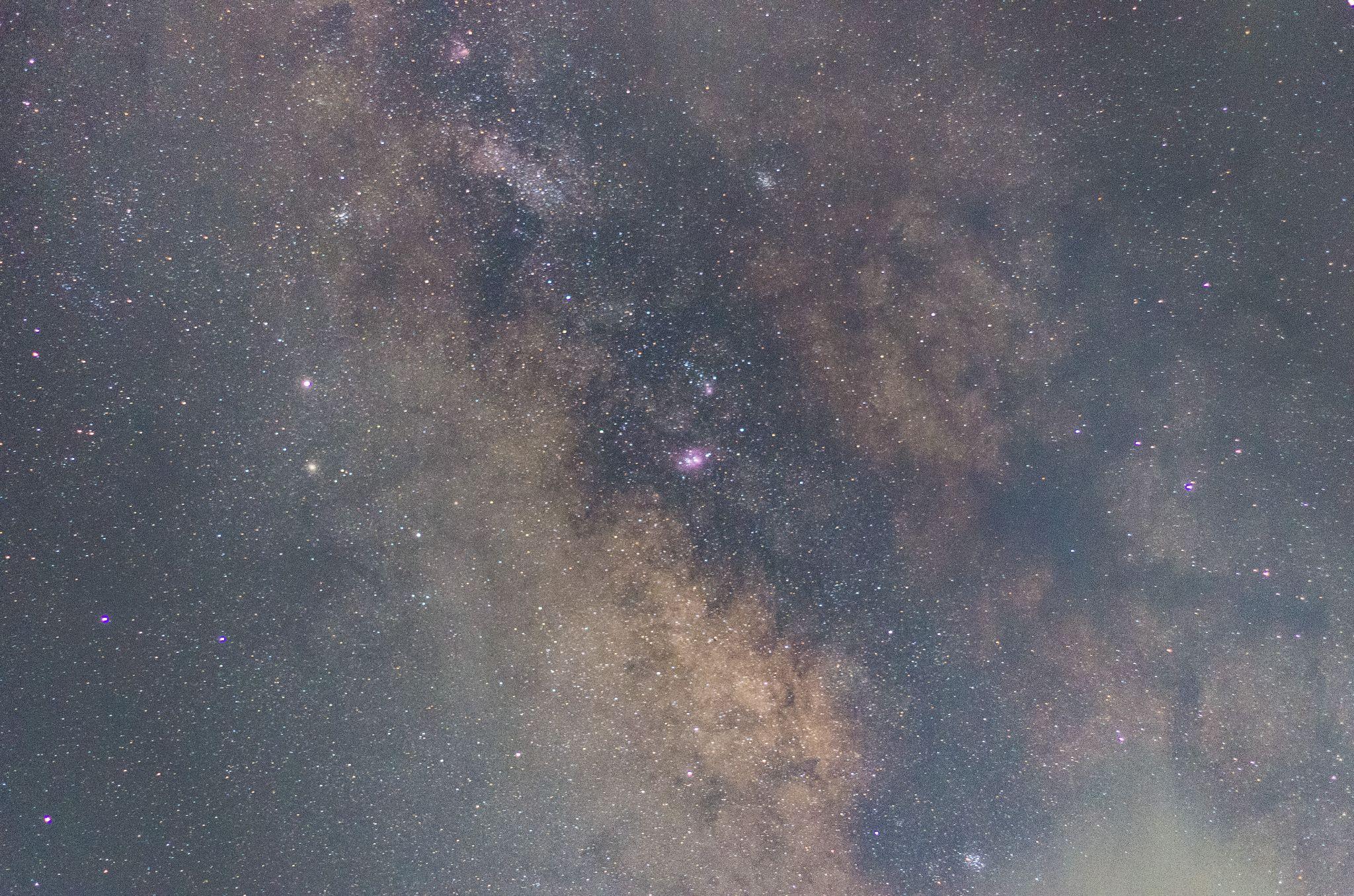 8小痰盂拍星空效果好吗?