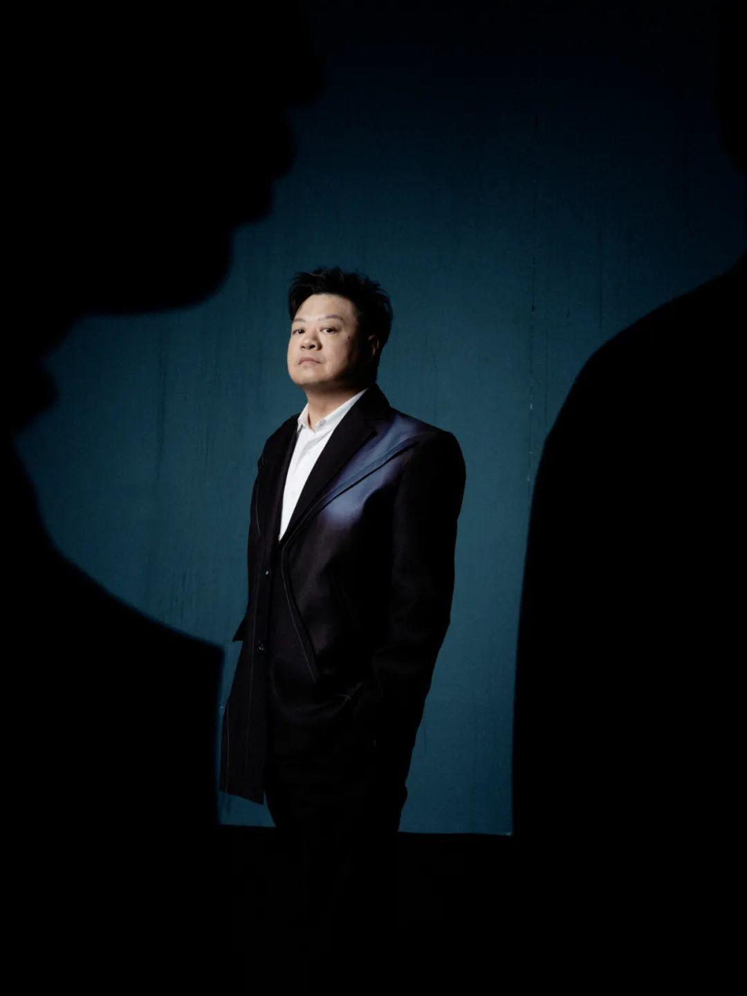 马东的一年一度喜剧大赛和乐队的夏天哪个更成功