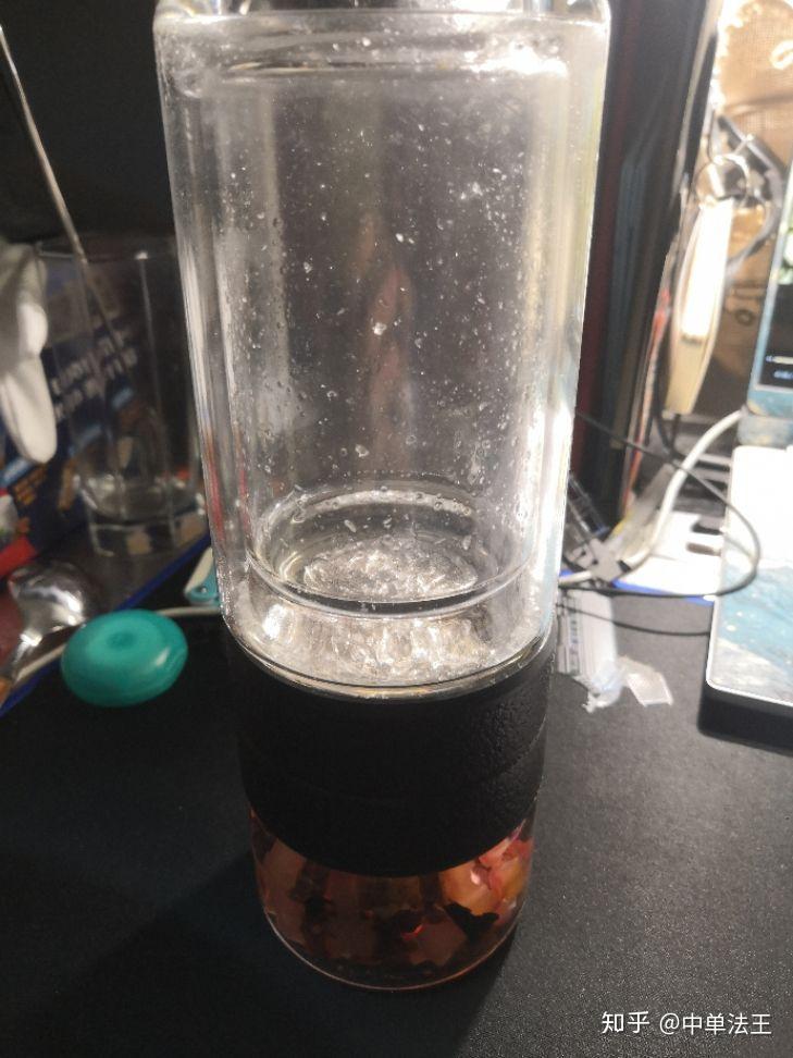 双层玻璃杯只碎一层是什么感受